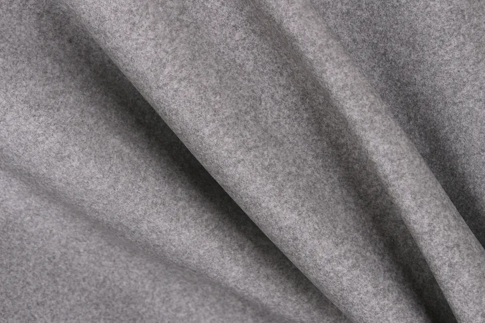 AURA 3 —  DIVOTEX