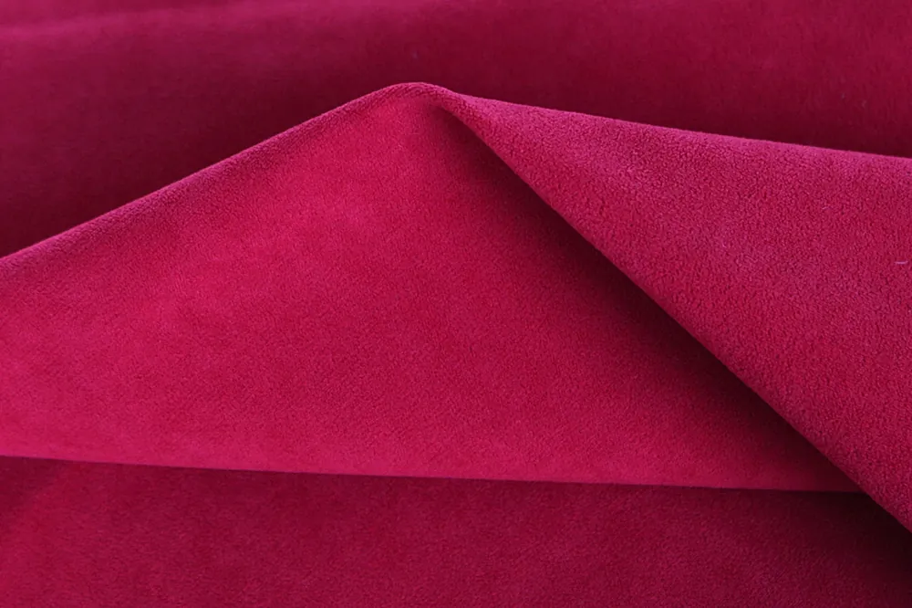 SIMPLE 47 Crimson —  DIVOTEX
